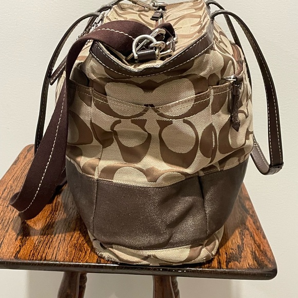 Coach Brown Signature Tote Bag And Makeup Bag - Picture 5 of 15